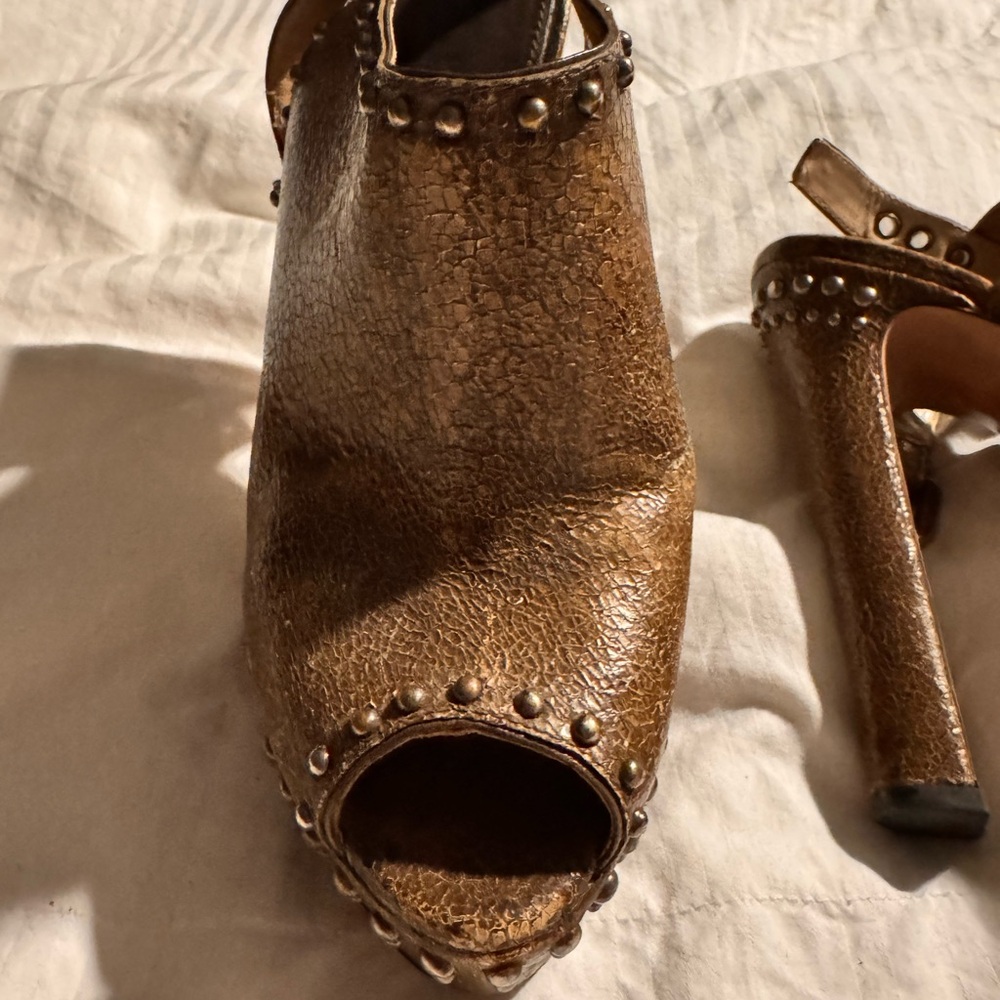 Gorgeous platform Prada studded peep toe shoes - Picture 3 of 6